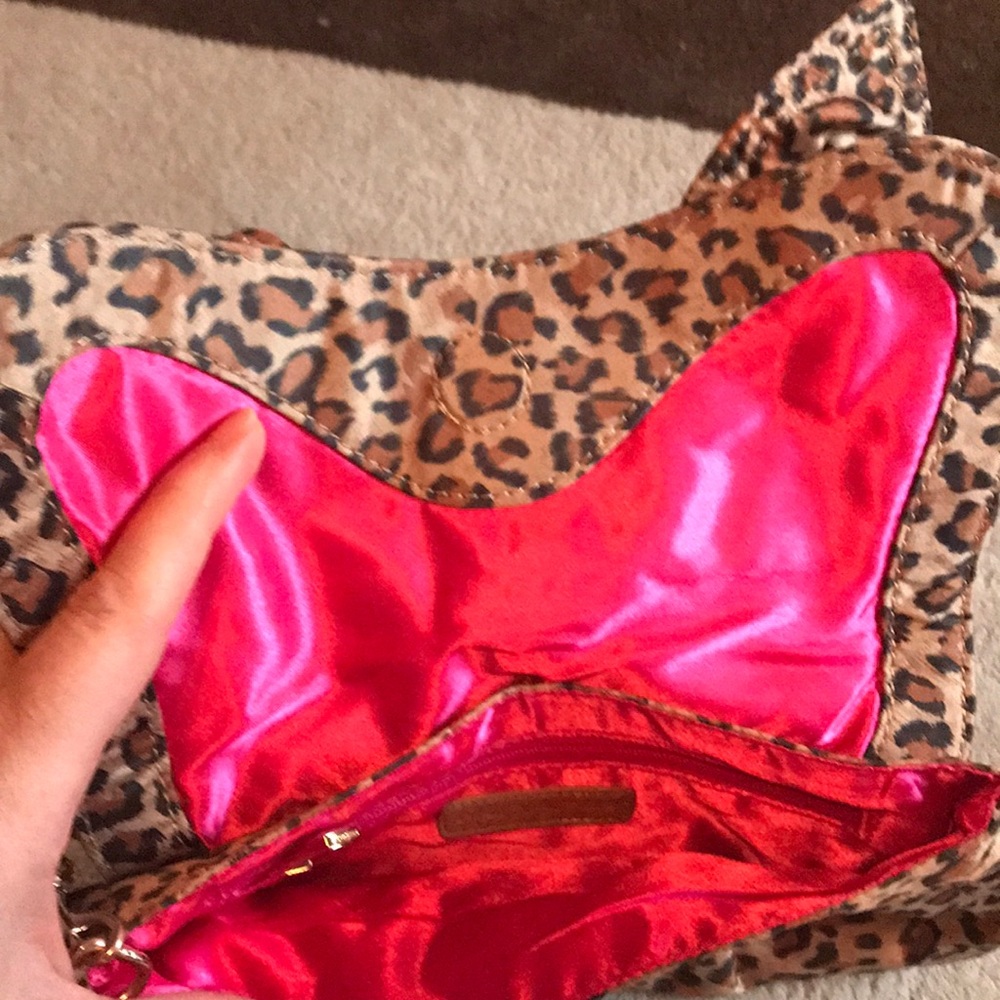 Express leopard wristlet - Picture 4 of 6